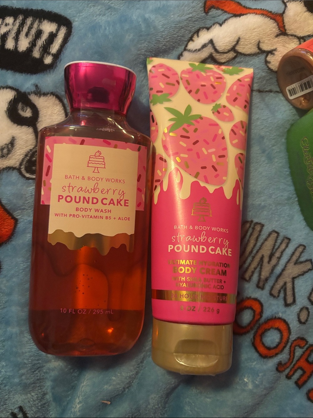 Bath & Body Works Strawberry Pound Cake Body Wash & Body Cream - Pink